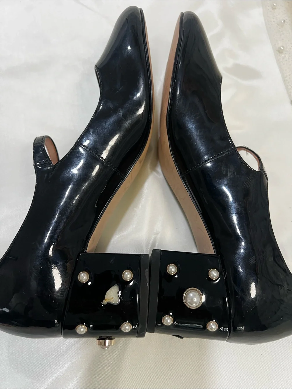 kate spade Black Patent Leather Mary Jane Heeled shoes with Pearl Studs